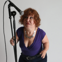 Tanyalee Davis: Actual Size