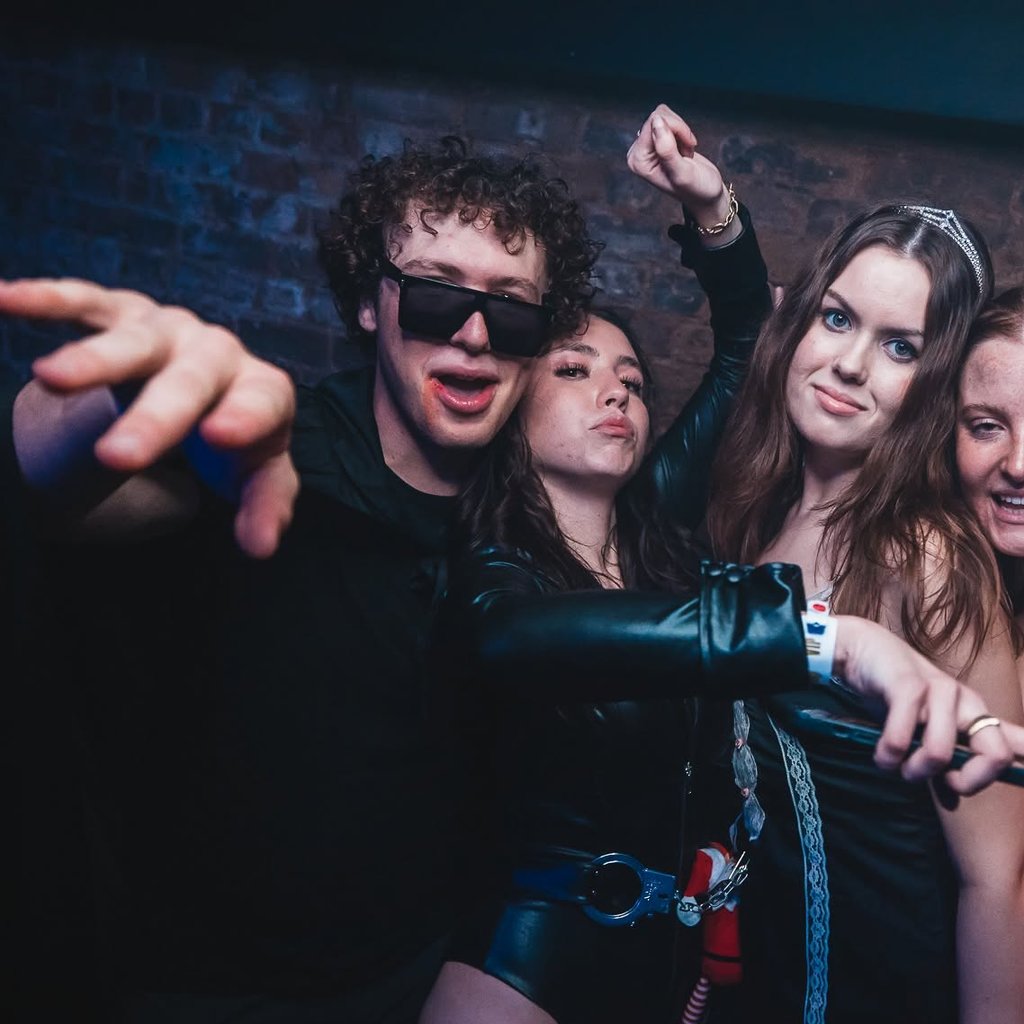 Murder On The Dancefloor - 90s & 00s Throwback Halloween Party