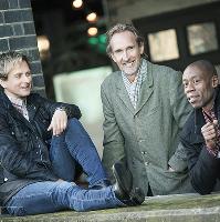 Mike and the Mechanics - Looking Back Over My Shoulder Tour