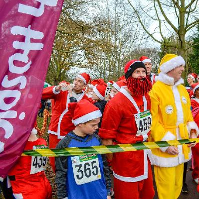 Santa Fun Run for Farleigh Hospice