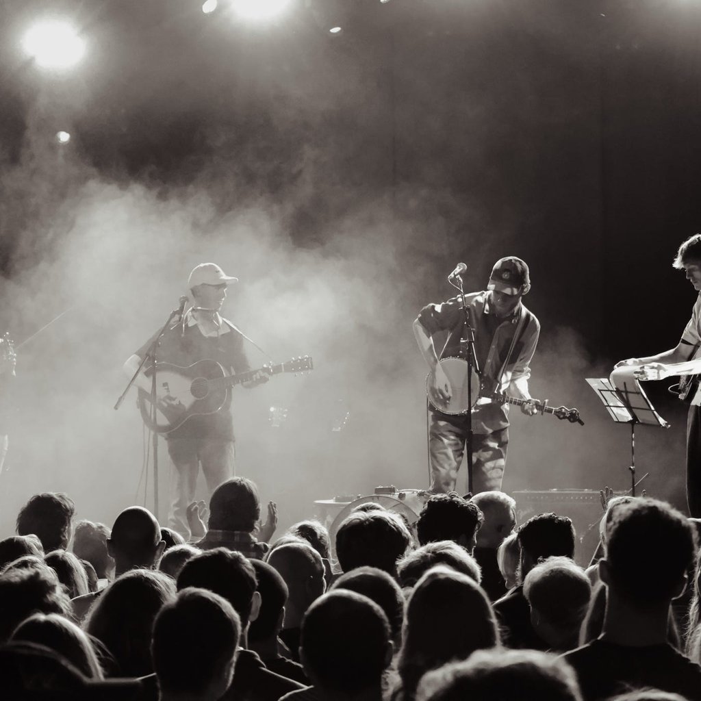 Lonely Mountain: Live at Night and Day, Manchester