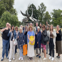 Saturday 2pm Town Walk at Swan Fountain On Waterside