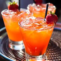 PARADISE SUNDAYS - London’s #1 Hangout Spot