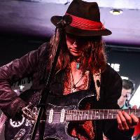 Xander and the Peace Pirates at The Flowerpot