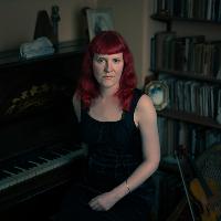Kate Arnold / yellow6 / Kamura Obscura / Steckdose
