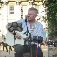 Gordon Mark Webber & Steve Mac Host the Acoustic Open Mic