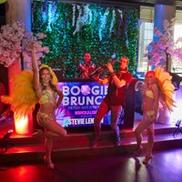 Boogie Brunch 90/00s at Radisson Red
