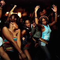 Hip-Hop vs Dancehall Hip-Hop vs Dancehall