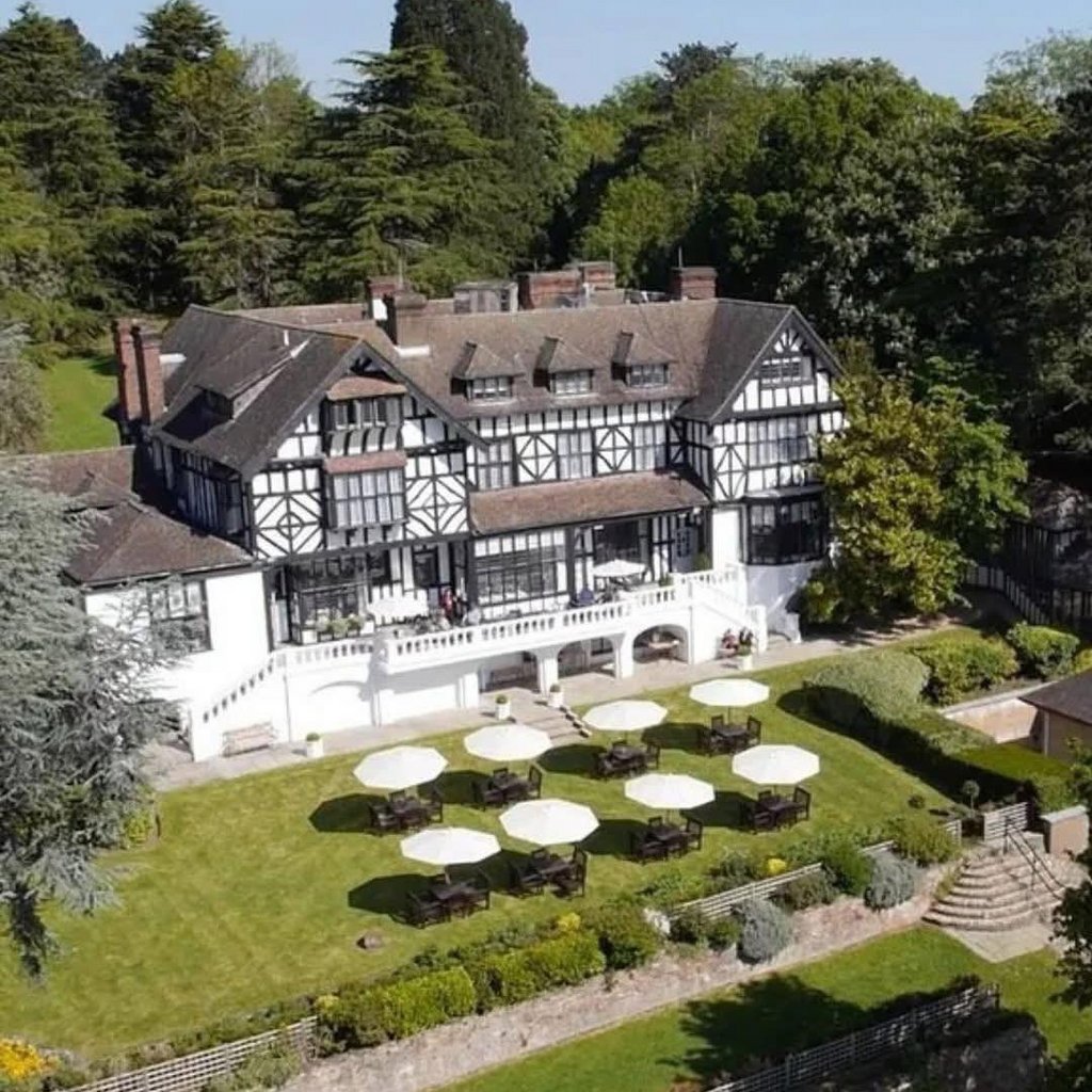 A Midsummer's Evening Wedding Fair, Hertfordshire