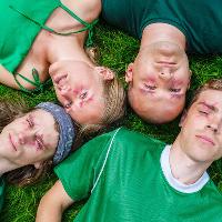 Pom Poko at Hare And Hounds