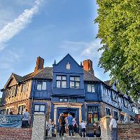 Coach Trip to Cheltenham Races from D.J. Quinn's at DJ Quinns