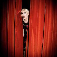 Comedy Drag Act Vivienne Lynsey Live from 8.30pm