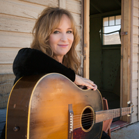 Gretchen Peters with special guest Kim Richey at Birmingham Town Hall
