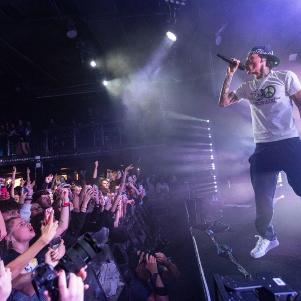 District 6: Hip-Hop & R&B Artist Showcase - The ES6 Collective