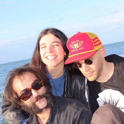 Snüff (IT) // All Girls Arson Club