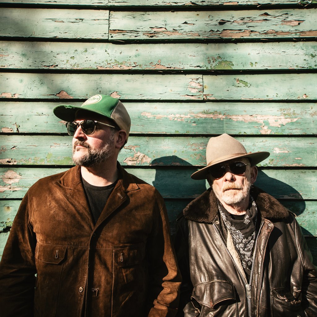 A Country Christmas: Independent Country and Johnson & Finnemore