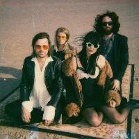 Vinyl Junkie Presents : Saint Agnes Vinyl Junkie Presents : Saint Agnes