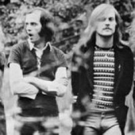 Flash : A Tribute To Queen