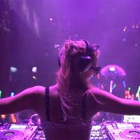 Foam & Diamonds hosted by Paris Hilton