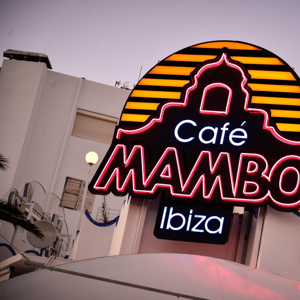Cafe Mambo Ibiza Classics At Warwick Castle Tickets Warwick Castle 