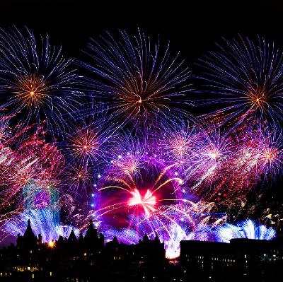 London New Years eve fireworks 80s/90s party