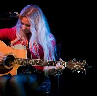 Sarah Larkham sings Bob Dylan at The Grain Barge