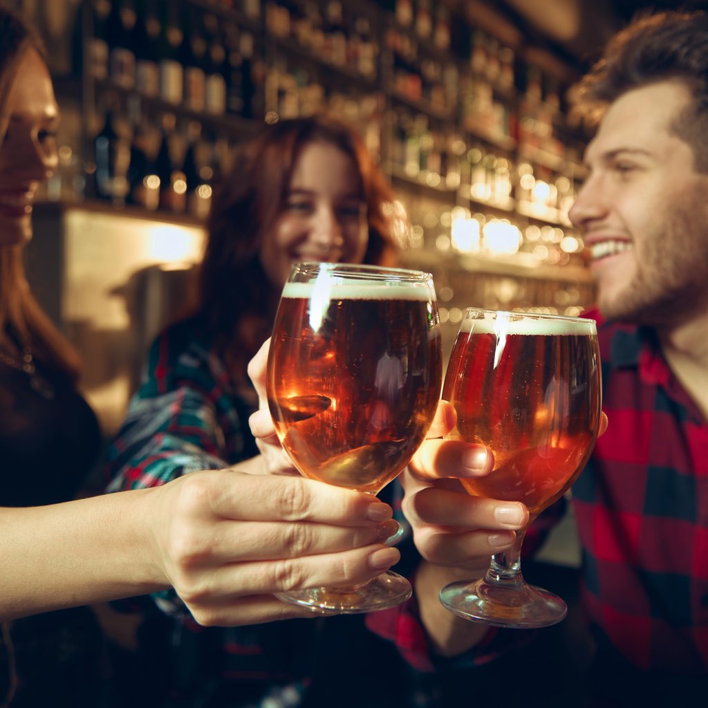 Singles Pub Crawl in London (Ages 18-36) at Market Place Leicester Square, London