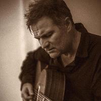 Nick Harper at 81 Renshaw