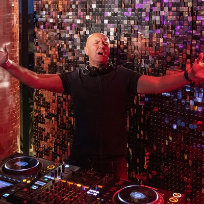 Irvine Welsh & others DJ Set