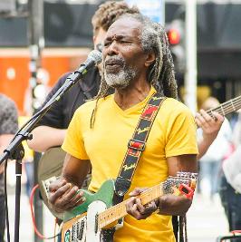 Golty Farabeau Band - Live Roots Reggae