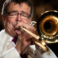 CHRIS DEAN with Dave Cottle Trio at Swansea Jazz Club @The Swigg