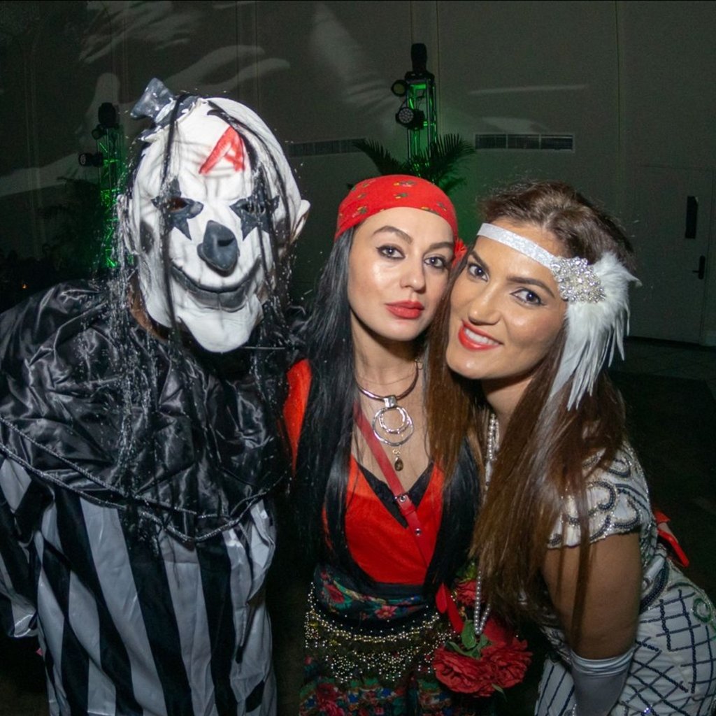 NYC Halloween Bar Crawl Hell's Kitchen Midtown Manhattan 2026