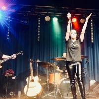 You Oughta Know - The Alanis Morissette Tribute at The Continental
