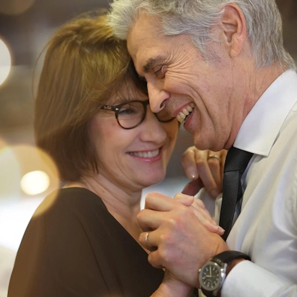 Little Something' Dating (*60-75) @ The Long Bar & Grill at The Long Bar And Grill, Harbour Hotel,, Guildford, Surrey — photo 4