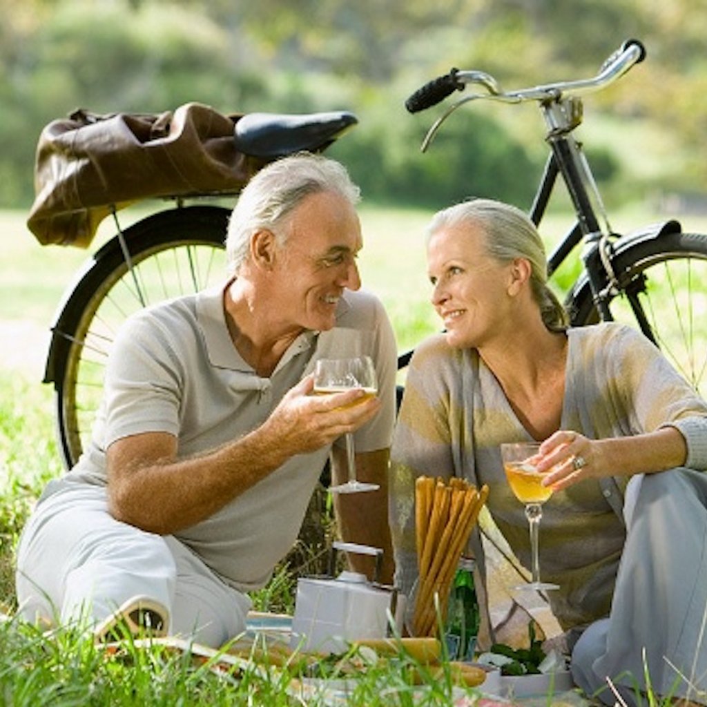 Little Something' Dating (*65-80) @ The Long Bar & Grill