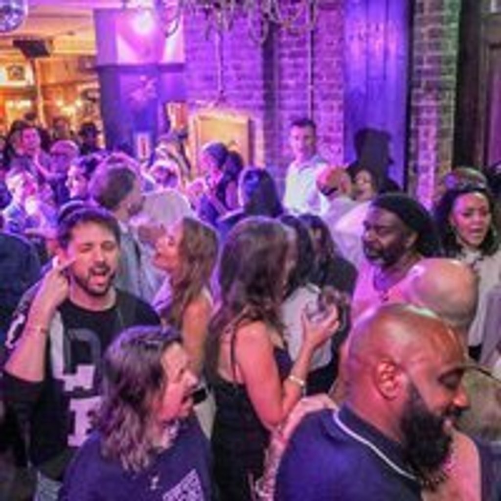Spread Love free Vinyl sessions July party