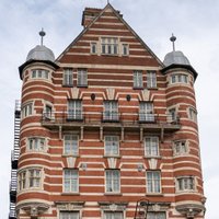 White Star Line Historic Tour at White Star Line Hotel