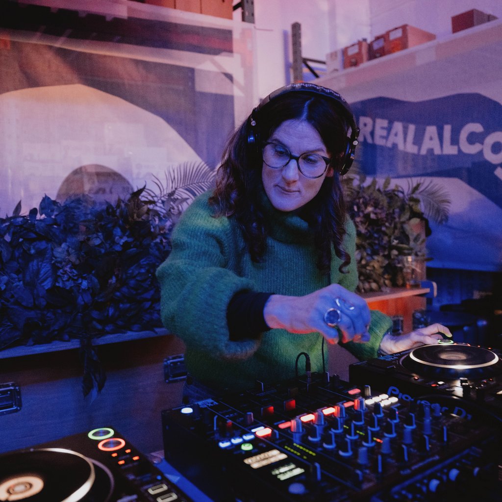 Crafty Sessions: Nemone – Ibiza Bible