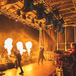 CrashThe90s LIVE - The World's No 1 Prodigy Tribute Band.