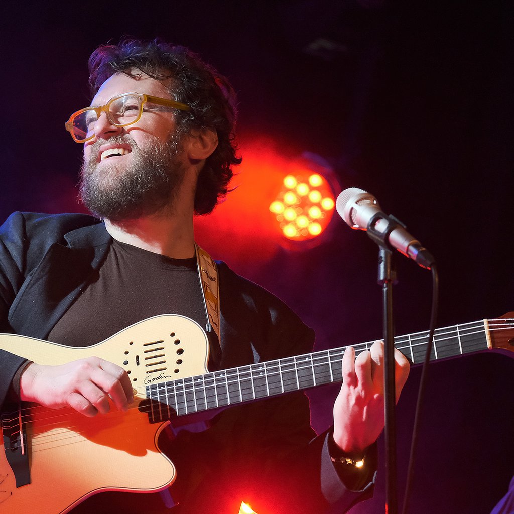 Global Sounds Presents: Mario Bakuna Band Feat. Rubem Faria at Fulham Pier, London