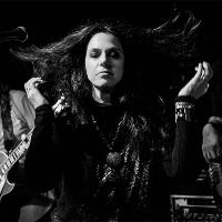 Sari Schorr + The Rainbreakers