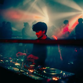 Hidden Presents Skeptic, Frazer Ray (Live), Just Jane