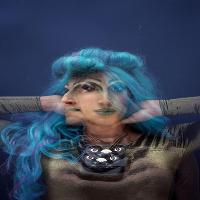 Glamrou: From Quran to Queen