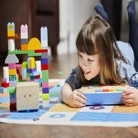 Can You Code Like a 3-Year-Old: Meet Cubetto