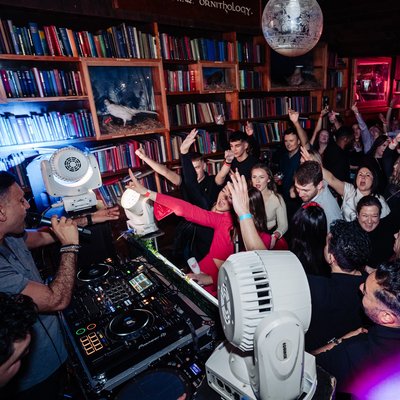 Word of Mouth Bank Hol Sun - Club Classics & Old Skool RnB