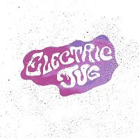 Electric Jug at Night And Day Cafe