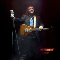 Bernie Marsden at Under The Bridge