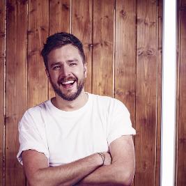 Iain Stirling