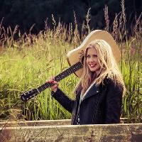 Zoe Faulkner Live