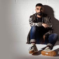 Tez Ilyas Ten at The Vincent Hotel